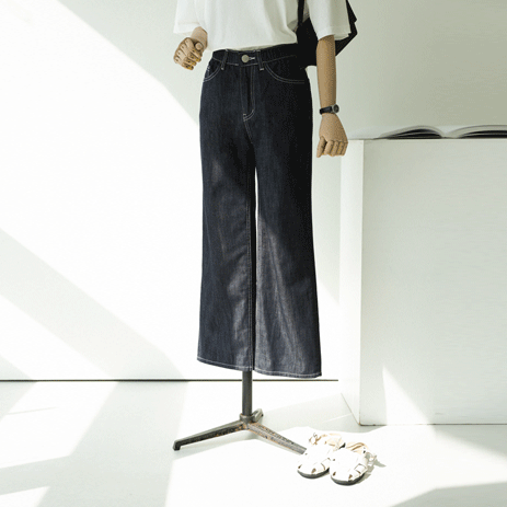 The Chuyu loose-fitting trousers P6204