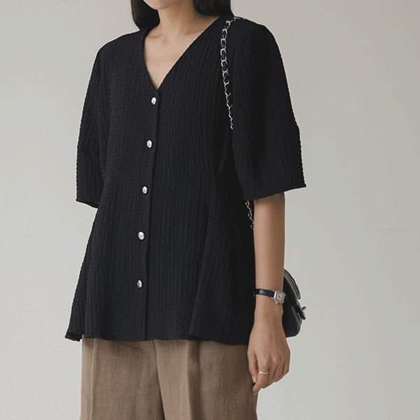 Loader Pintuck Blouse T10304