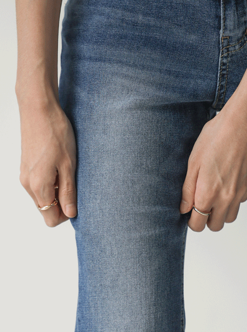 Boot cut Pants P7113 in the device