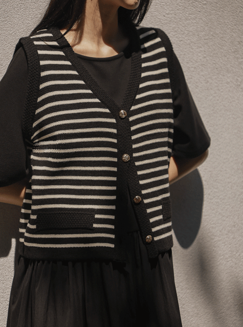 Front Knit Vest U5915