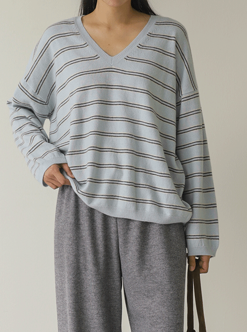 Sepia V-neck Wool knit K4101
