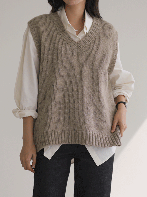 Sialon V-neck Vest Knit K4108