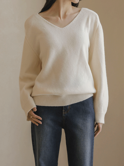 Zerdic V-neck Knit Z399
