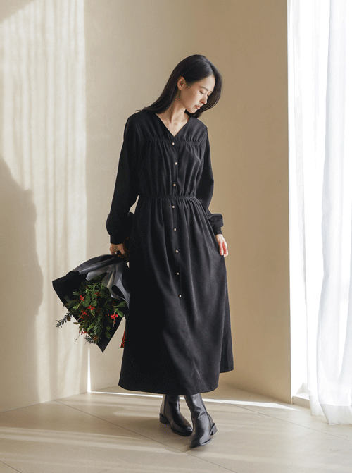 Gentori V-neck One Piece D7820