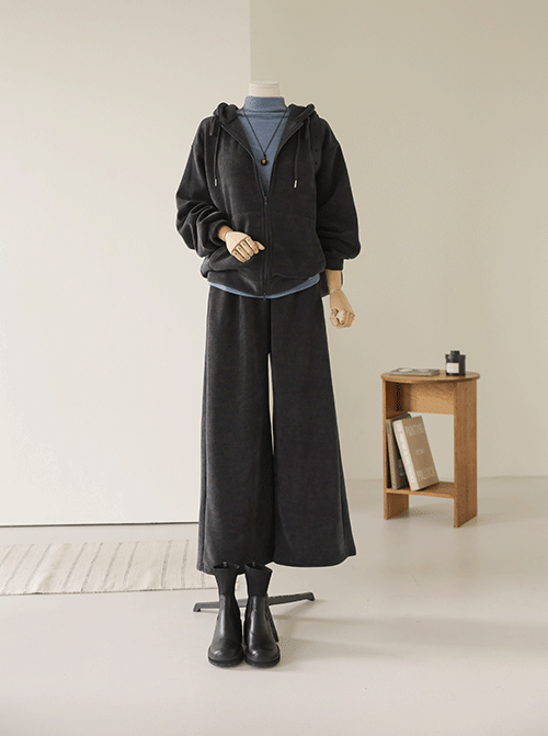 Leozen Training Set U6165