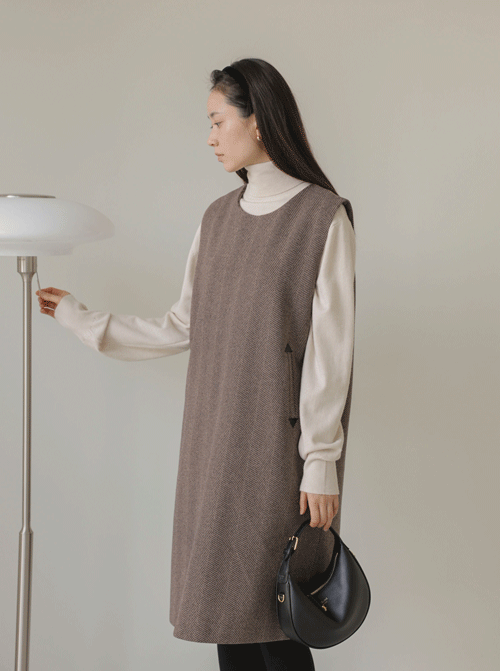 Dussehra Wool One Piece D7856