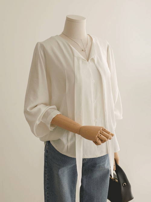 Naifon Thai Blouse T11649