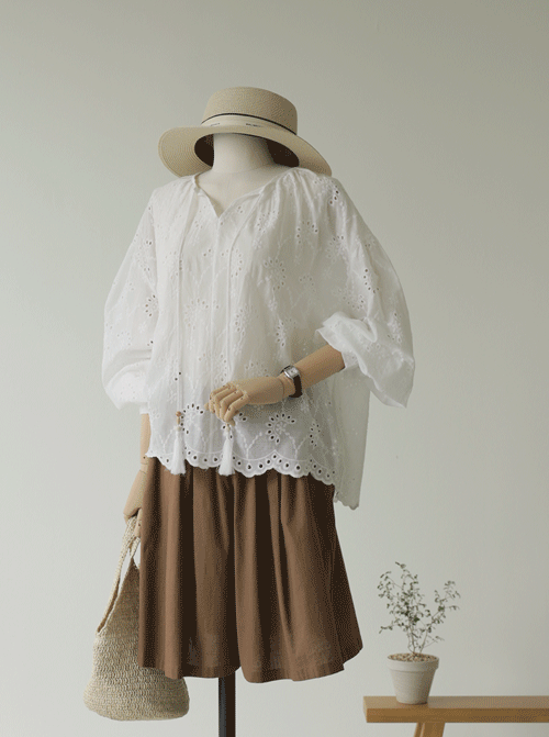 Kitae Punching Blouse T12163