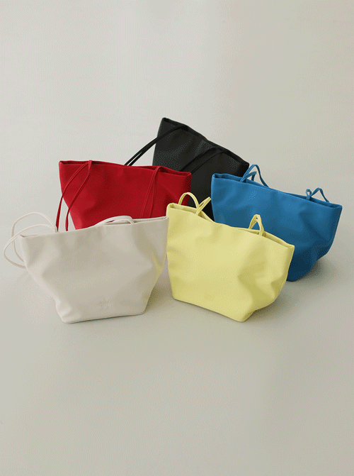 Nivaron Shoulder Bag B736