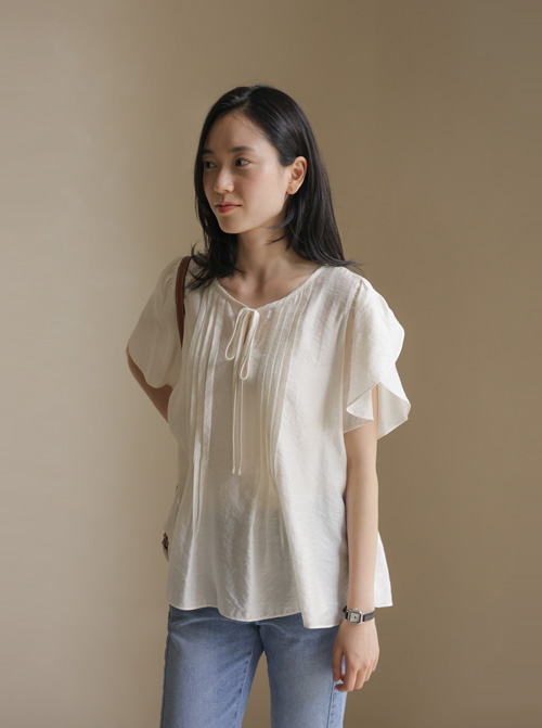 Horus Pintuck Blouse T12647