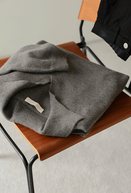 Vilterra Collar Knit Z557