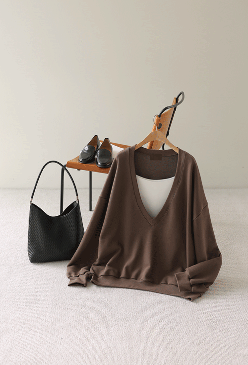Sunteron Deep V-Neck T-shirt T13149